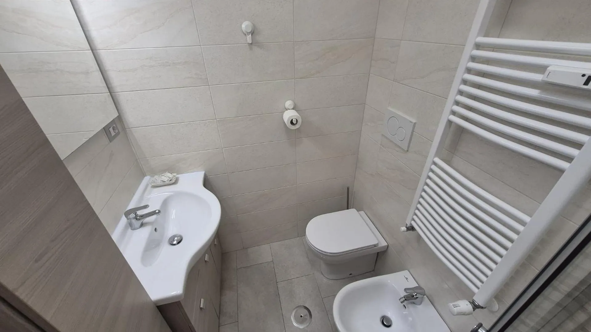 Leone Bed & Dreams Apartment Rome 0*,  Italy